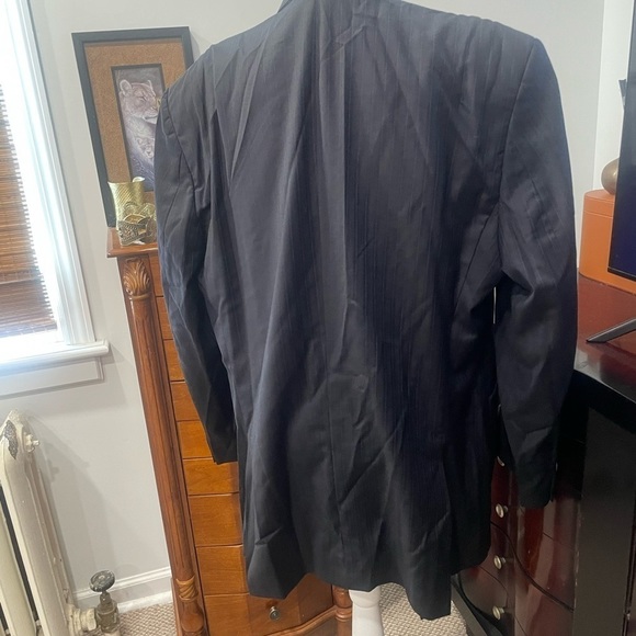 TWO PIECE CALVIN KLEIN SUIT - Picture 2 of 12